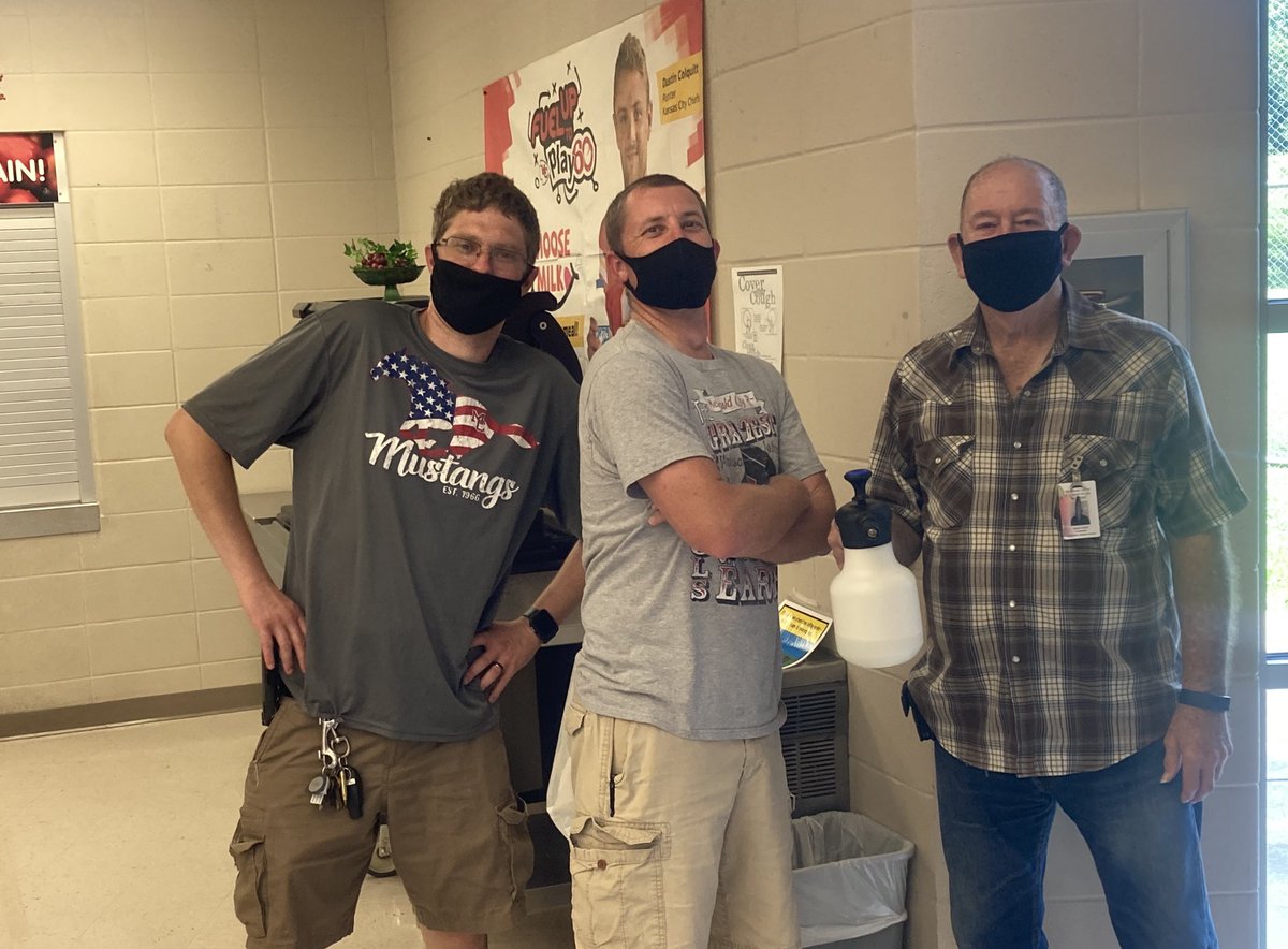 anderson_middle's tweet photo. Shoutout to the gentlemen that maintain our beautiful facilities and keep us safe. Nick, Jeff, and Mel we are blessed to have you on our team and our kids love you guys.  You guys Rock it every single day!  #blessedwiththebest #RedbirdFamily https://t.co/MknBELzebe
