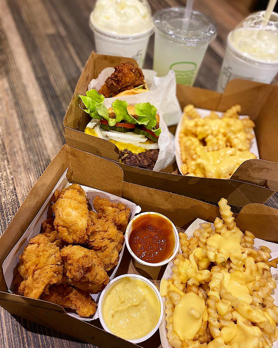 Literally in food coma since I stuffed my face with  @shakeshackUK & their new Chick'n Bites 