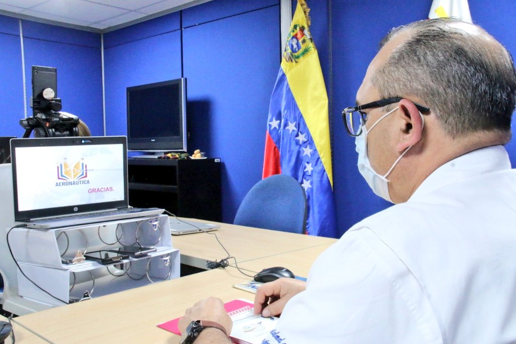 inac_ve's tweet photo. #14Jul || Es así como el #INAC a través el ciclo de conferencias del Webinar en Materia Aeronáutica Venezuela 2020, avalado por las organizaciones mundiales de la aviación que conforman el #CAPSCA; establece las medidas de seguridad práctica ante el #COVID19. https://t.co/w6sjh8YLe3