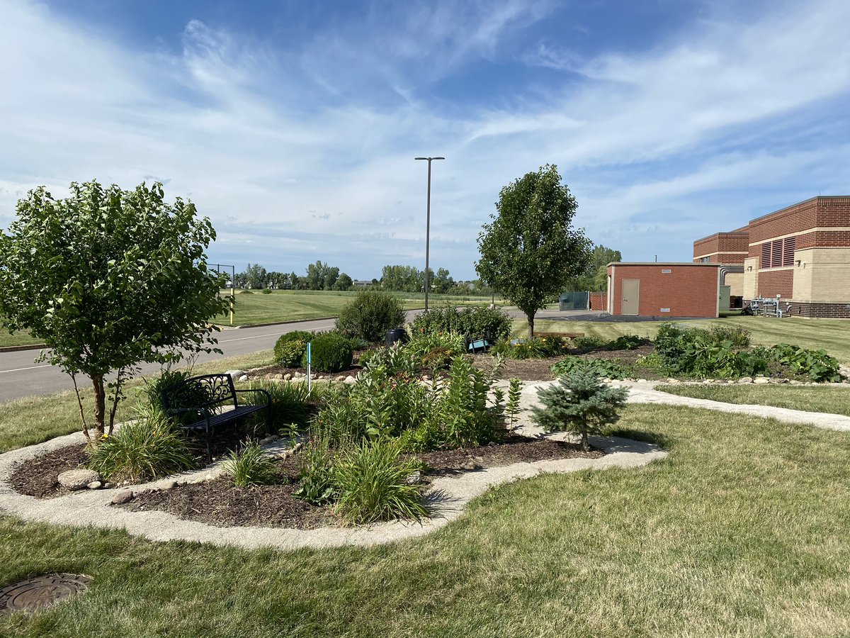 BrianFaulkner44's tweet photo. The work our staff &amp; students have done with our garden is incredible!  #team158 #HawkPride https://t.co/vvrdNCfxHF
