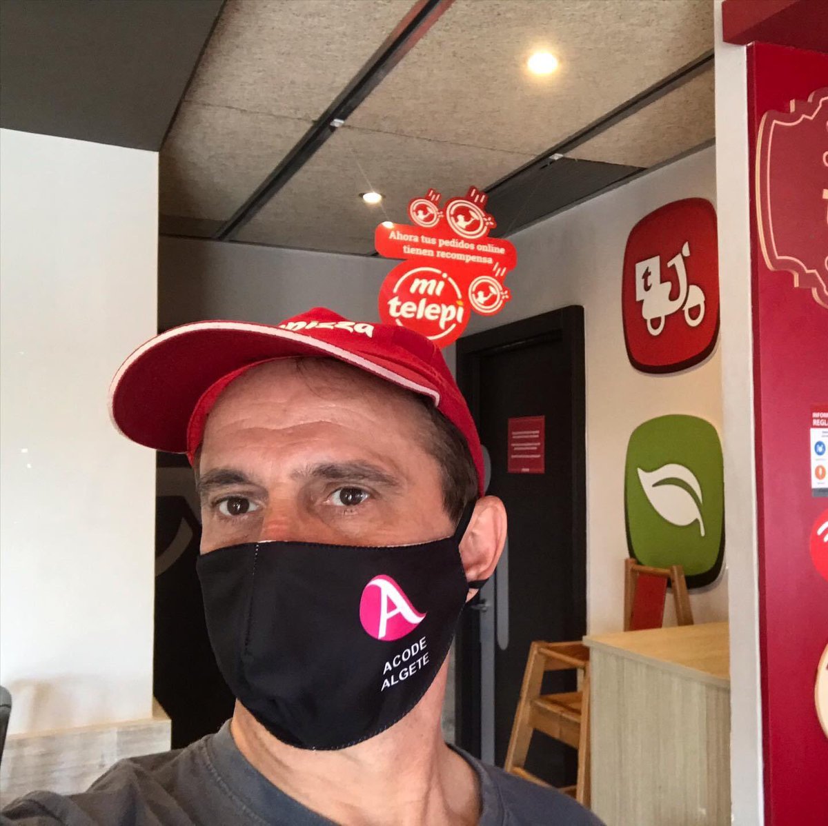 AlgeteACODE's tweet photo. ￼@telepizza_es 
#telepizzaalgete y Acode Algete Siempre Contigo.
#JuntosSaldremosAdelante #Reto1000kilos 
#AcodeAlgete 
#SiempreConQuienNosNecesita #Cuidandodeti #CompraenAlgete #20añostelepizzaalgete https://t.co/JAziEIgxfE