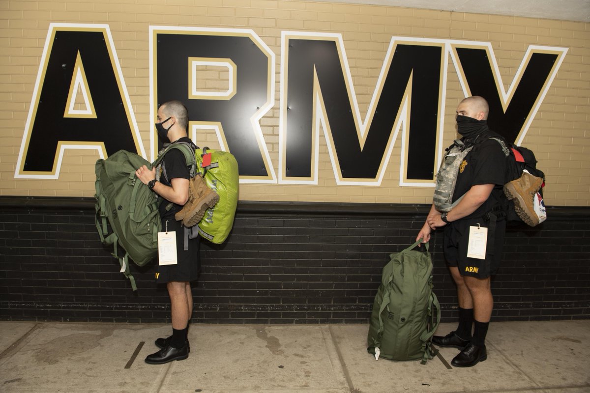 WestPoint_USMA's tweet photo. Today #USMA welcomed the last cohort of cadet candidates with #USMA2024 during the third iteration of #RDay. More than 1,220 candidates from every state in the nation were welcomed over three days from July 12-14.  

#RDay2020 https://t.co/9uAHfHiJdS