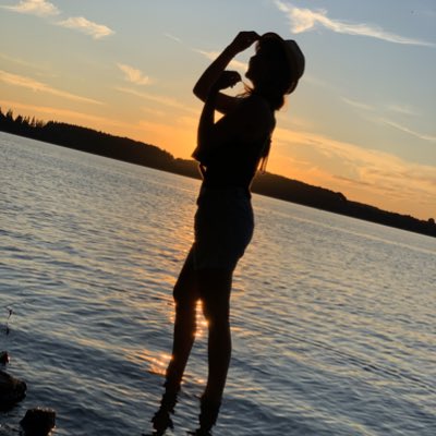 SarahGodo's tweet photo. #NouvellePhotoDeProfil https://t.co/3imWZaI94x