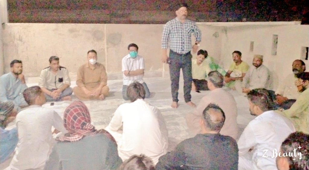 MasroorHassain's tweet photo. تنظیم(ایم کیو ایم پاکستان)بحالی کمیٹی ڈسٹرکٹ حیدرآباد ہیرا آباد ٹاوُن سیکٹر A میں سیکٹر انچارج و اراکین سیکٹر کمیٹی یوسی انچارجز و اراکین یوسی کمیٹی کا اجلاس منعقد ہوا جس میں ڈسڑکٹ انچارج سید وسیم حسین بھائ اور سنئیر جوائنٹ انچارج شہزاد قریشی نے بات کی

@DFSMQM
@SyedWaseemMNA https://t.co/VPM0rmEv3F