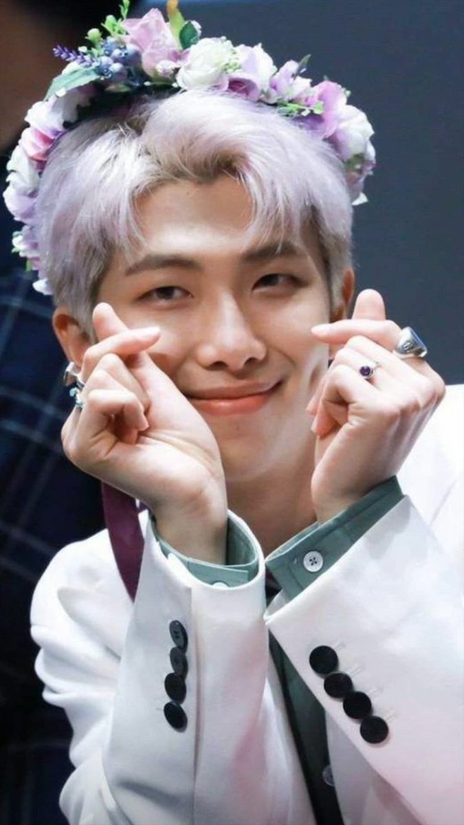 inarmy4life's tweet photo. JOONIE IS NOW MY NEW BIAS💜💜💜 SORRY YOONGI, I STILL LOVE YOU😭😭💜💜

#ARMY #IPURPLEU #BTS #BTSARMY #JOONIE #NAMJOON #YOONGI #SUGA #RM #LILMEOWMEOW https://t.co/zDSKaETH8a