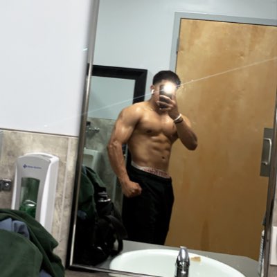 vicentee_9's tweet photo. #NewProfilePic https://t.co/C74mFyh5q4
