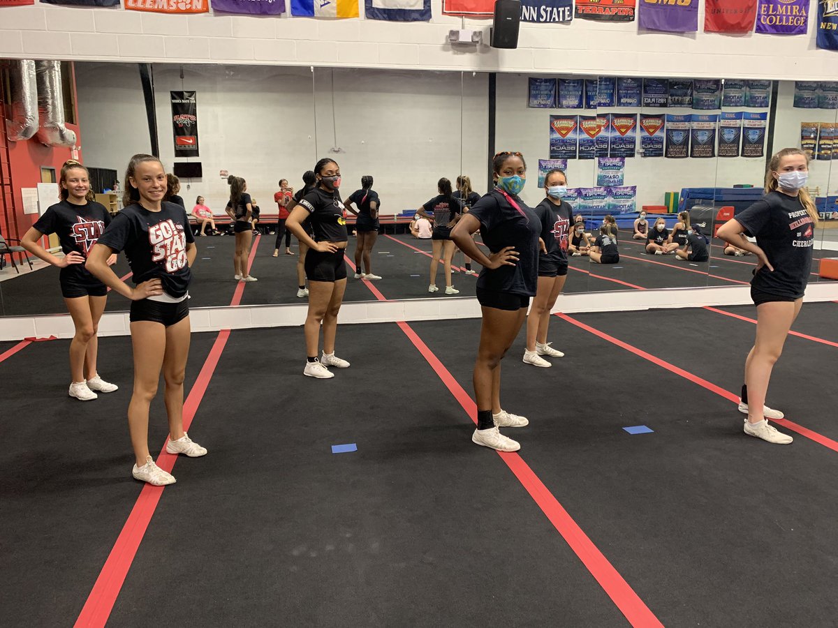 Junior Gold tweet media