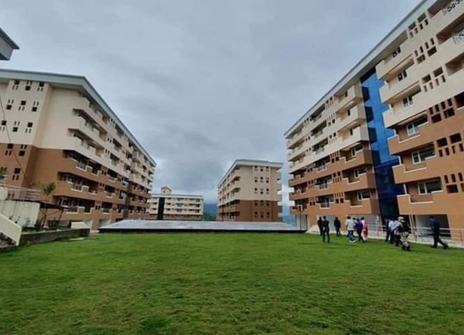 All the MLAs of Arunachal Pradesh lead by CM <a href="/PemaKhanduBJP/">Pema Khandu པདྨ་མཁའ་འགྲོ་།</a> ji handed over their beautiful MLA apartment at Itanagar to set up a #Covid19 hospital. Thank you my dear MLAs for this wonderful gesture for a very important cause.