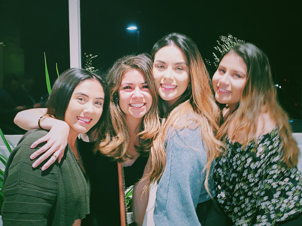 Bri_10111's tweet photo. Forgot what Twitter was, so I’m sharing these photos here too :) https://t.co/zXy82DLio2