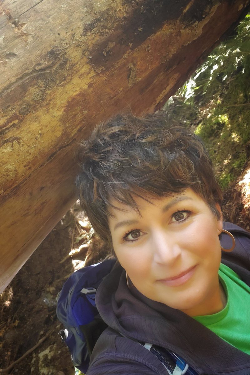IsenbargerMolly's tweet photo. I lied, these are the last of the Avalanche Lake hike. If you continue on past the end of the trail, you can rough it a little and get to a cool waterfall. One of many that feed the lake. Always look for more to explore on hikes!!! Otherwise you'll miss some good stuff! https://t.co/OWgyP54jy0