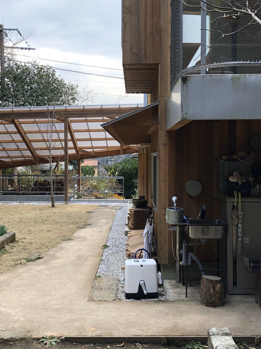 Teppei Fujiwara コロナ禍によって 近代的な家の在り方が根本的に変わる気がしています 稲村の森の家で考えていたことが ようやく自分でもわかってきた Teppei Fujiwara コロナ禍によって 近代的な家の在り方が根本的に変わる気がしています 稲村の森の家で考えていたことが ようやく自分でもわかってきた