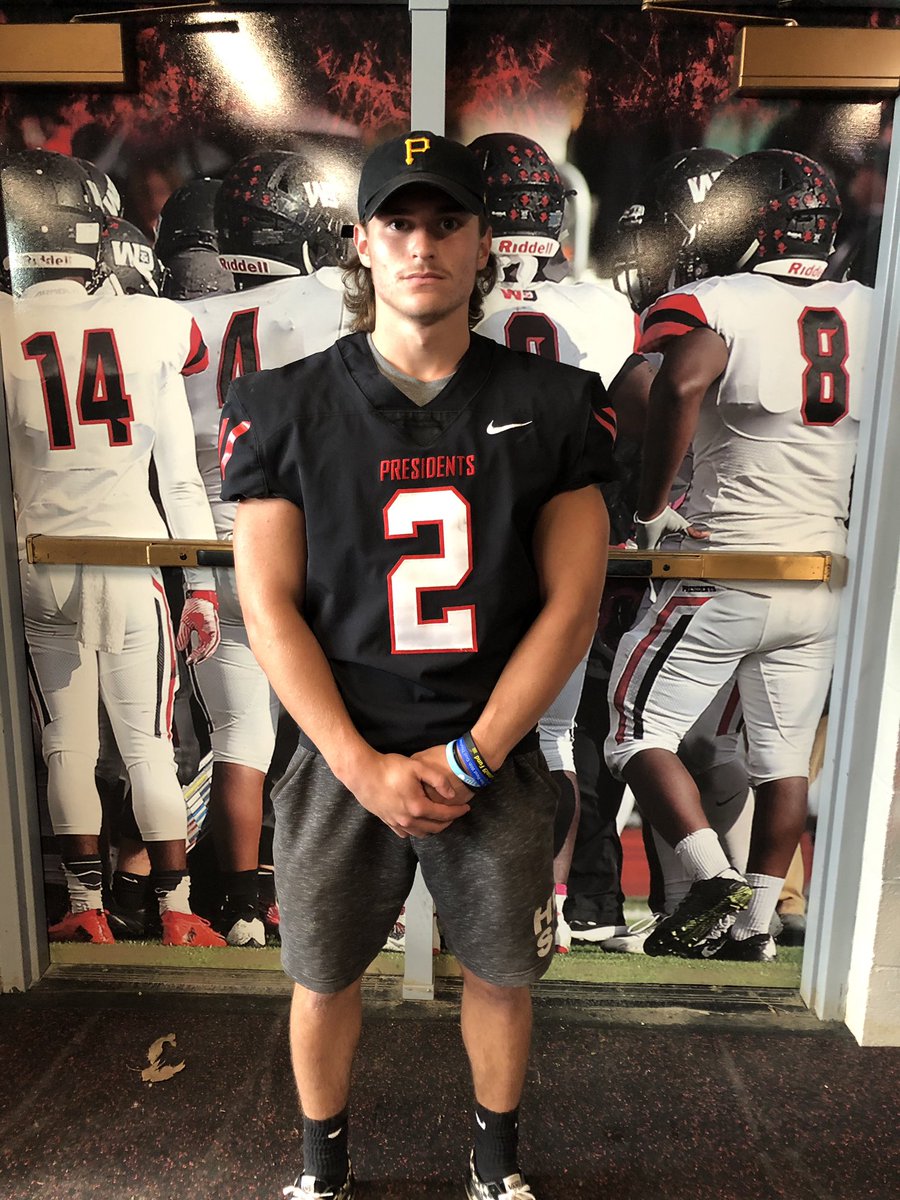 reedmartin214's tweet photo. Thank you @_CoachJaz_ for inviting me to visit W&amp;J today!⚫️🔴Excited to come up to the campus again soon! @Coach_Luvara @Coach_Sirianni https://t.co/dp5ic9A6uV