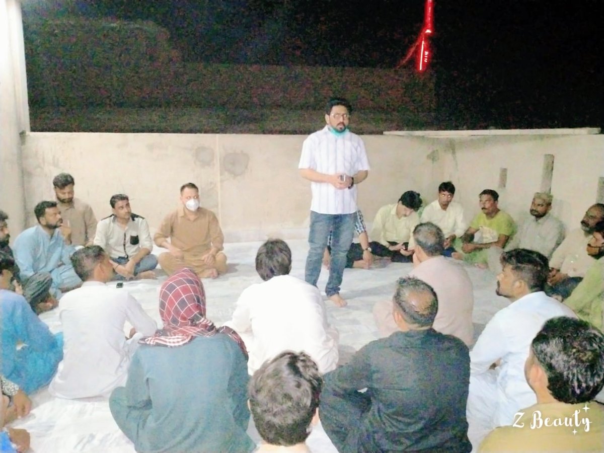 Waqask881's tweet photo. ہیرا آباد ٹاوُن سیکٹر A
تنظیم (ایم کیو ایم پاکستان) بحالی کمیٹی ڈسٹرکٹ حیدرآباد میں ذمہداران کا اجلاس
#پاکستان_ہے_تو_ہم_ہیں

@DFSMQM کی سربراہی میں تمام کارکن سیاسی محاظ پر ملک کو ترقی کی راہ پر گامزن کرنے اور ملک دشمنوں کے دانت کھٹے کرنے کیلۓ تیار ہے
@SyedWaseemMNA @ORCMQM https://t.co/yyn0YCeMrr