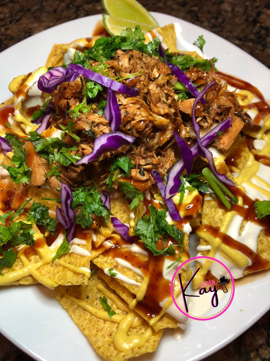 kalynbroadway's tweet photo. 🤤🔥Yall hungry? I’ll have the VEGAN grilled  jack nacho  video up tomorrow on my channel .  Link in bio 🌱🔥🔥 https://t.co/OFPWee64r1