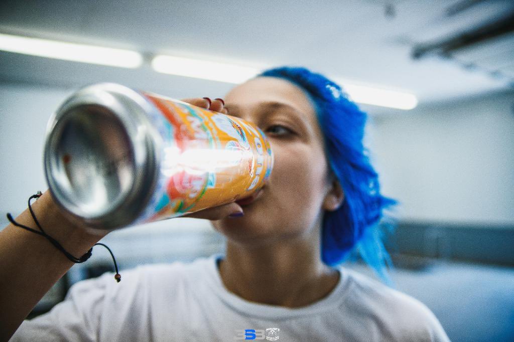 BillieStarkz's tweet photo. Hey @DrinkAriZona let’s make magic 🤪

#MuchoMango 

📸: @WCWMouse3911 https://t.co/ZbmwqSLbYj
