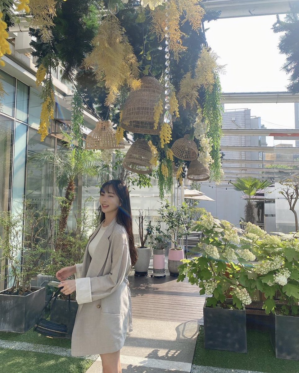 nugupromoter's tweet image. 📸

GROUP: #LIVEHIGH #리브하이
MEMBER: #GABIN #신아