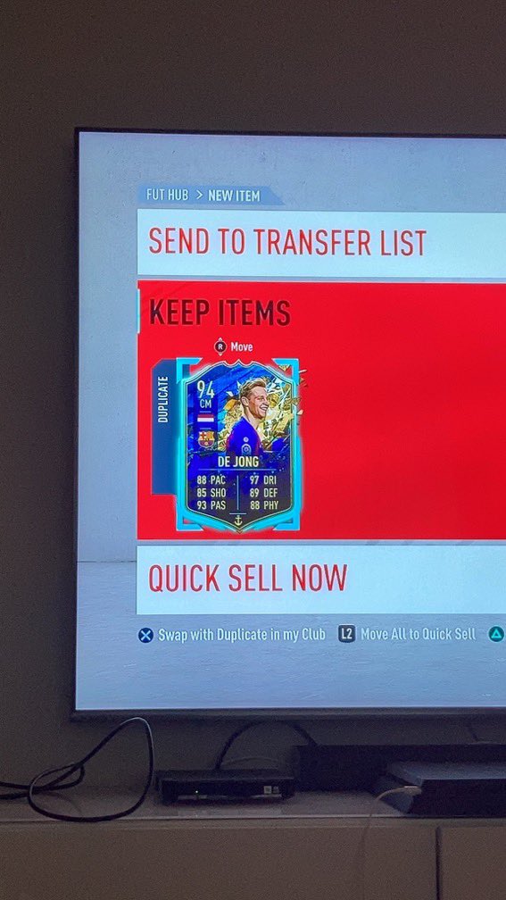 JonIngi6's tweet photo. @ChuBoi I hate ea https://t.co/Jt543OMV4d