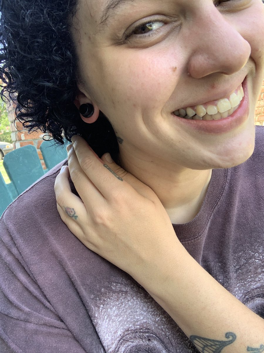 DisneyGhoul13's tweet photo. So I dyed my hair blue black and decided to gauge my ears up a size 😅 #coloredcurls #gauges #hippiegoth #blackhair #smile https://t.co/b4SSzmd9G4