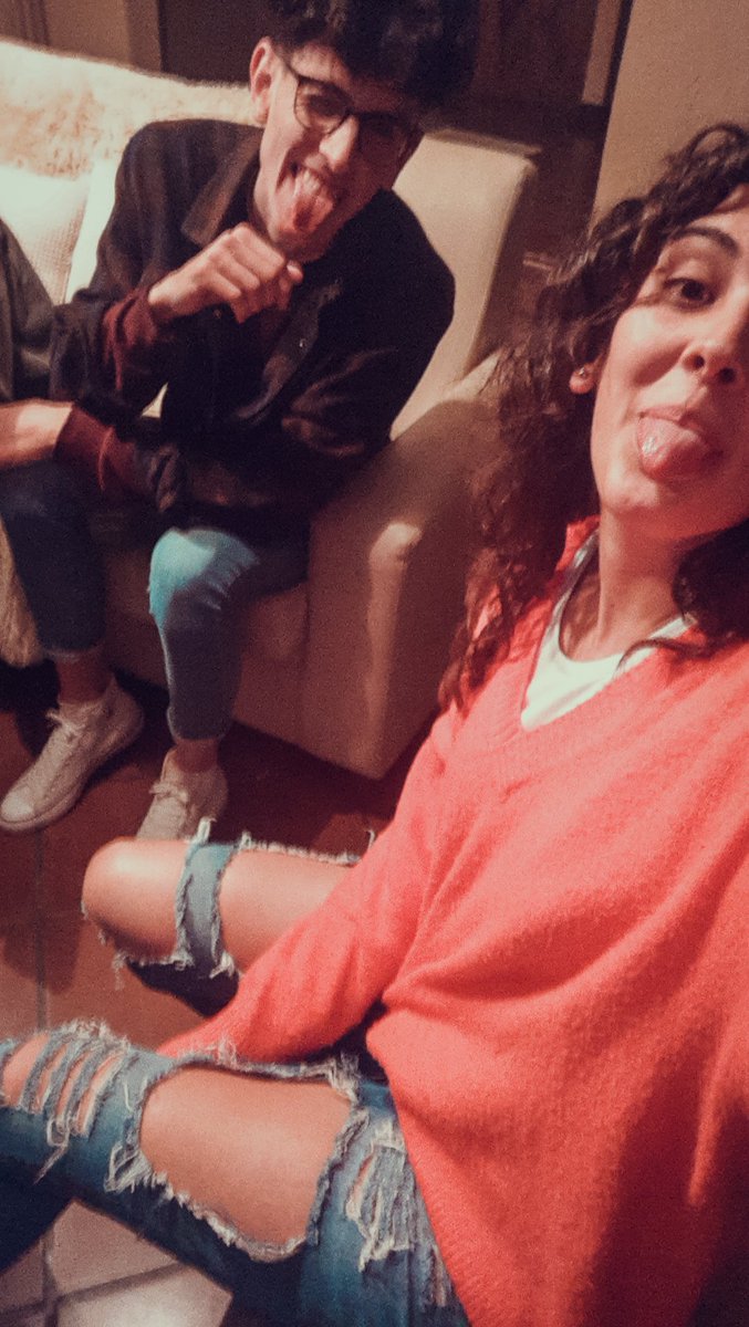 Orisavina's tweet photo. @marimartinezbra @ValeBermejo @sgoblasco_ Nosotros ya estamos 😉 https://t.co/bFGfshKtee