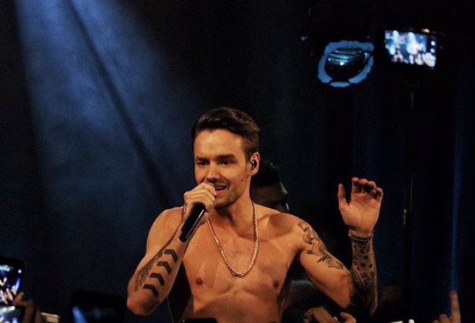 chileliampayne's tweet image. Hace tres años atrás 💕 
Liam se presentó en un evento privado organizado por @VirginRadiofr 

#StreamLiam