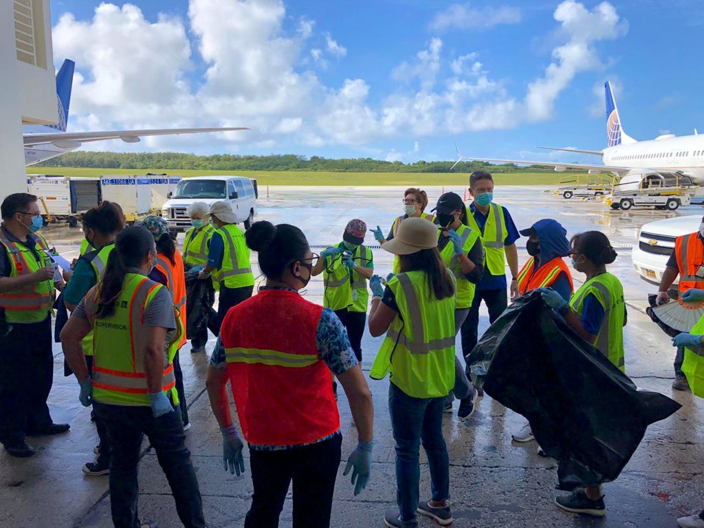 GUMAO sponsored monthly airport FOD walk in full swing with the SAT team! Great enthusiasm and participation team! #UAPacificSafety #WhyIwearMyMask #SafetyWeOwnIt #beingunited #UnitedTogether