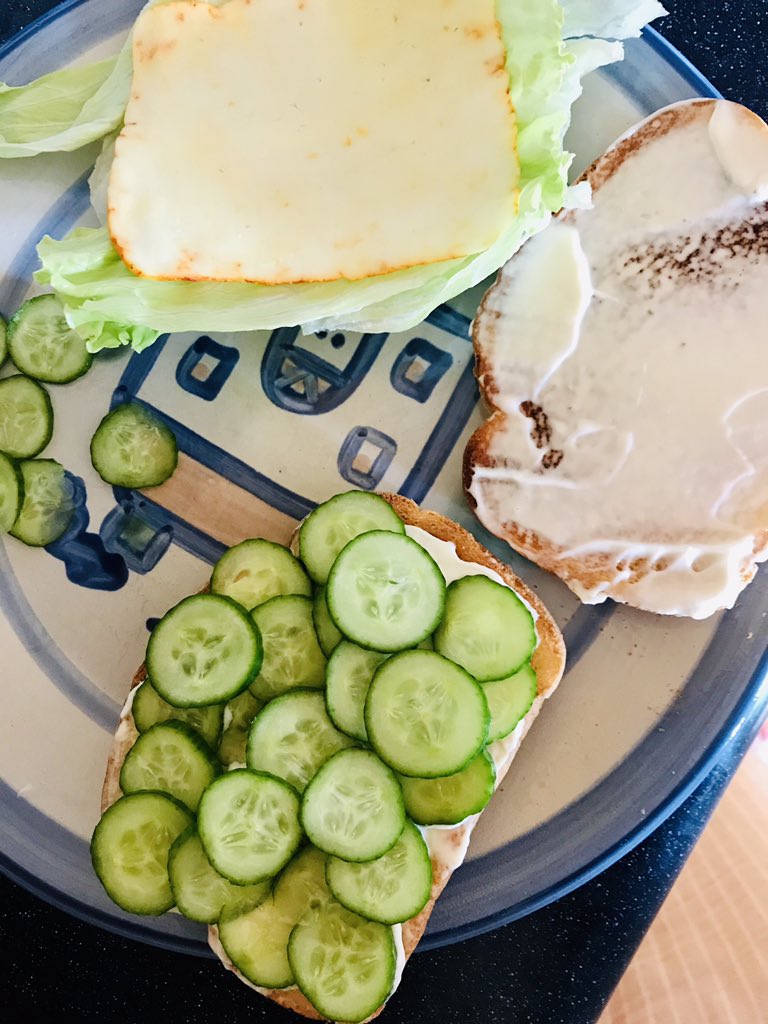 Basmati4u's tweet photo. Donโt have the โTโ for your BL?!?! Sub mini crunchy cukes ๐๐๐๐ Add some delicious Muenster cheese and loads of crispy bacon.... ahhhh so good on a hot night!!!! #BLCC #BLT #wecook #TriviaTuesday #lockdown #virtualsocializing #grubhub #chowdown #cheffingwithshannon #SGN #๐ฅ https://t.co/YFLAvUNKKI