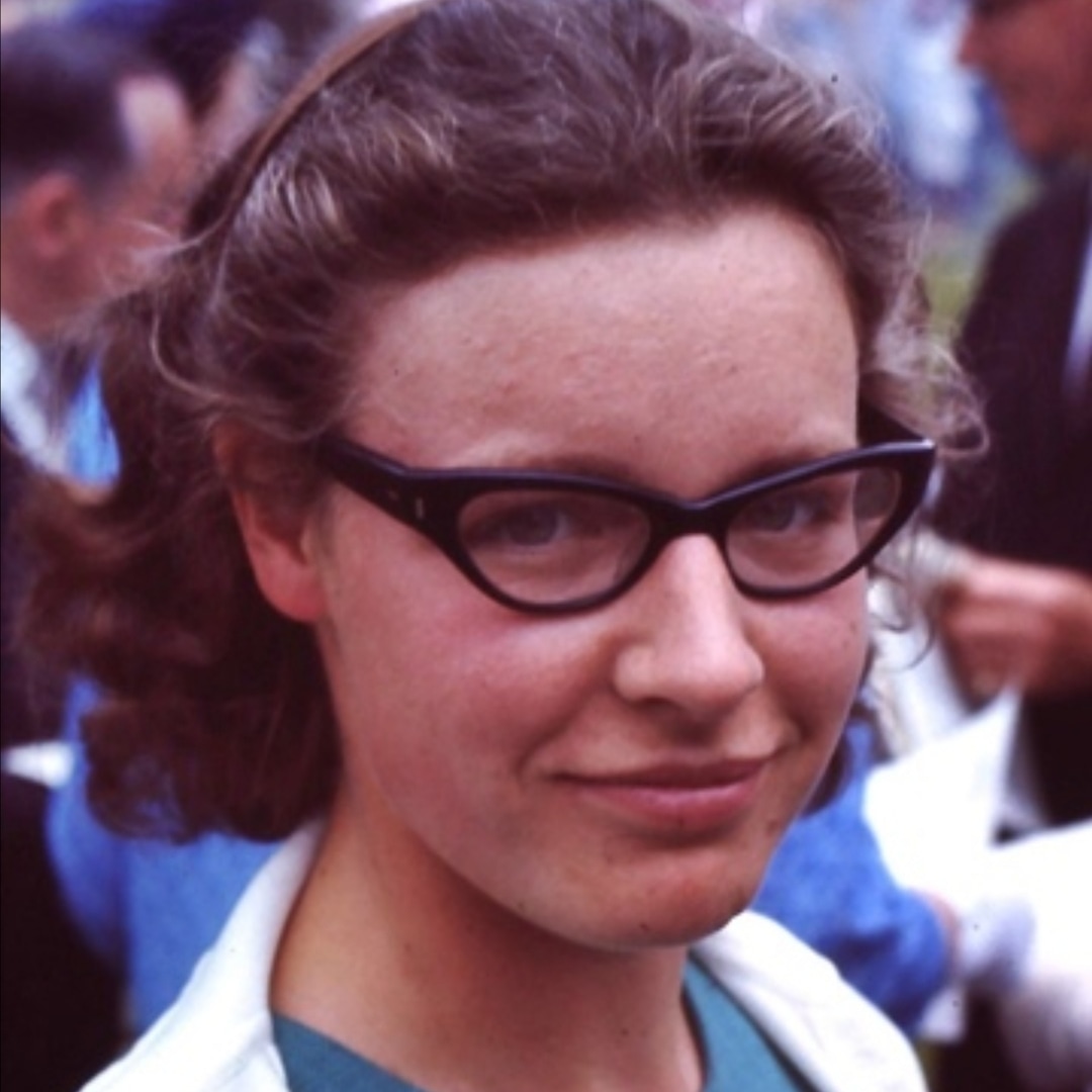 Happy birthday, Jocelyn Bell Burnell. Astrophysicist and discoverer of pulsars. Penblwydd hapus. 77 today. 