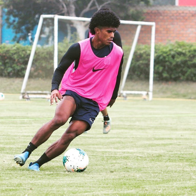 oslimgmp's tweet photo. Con trabajo los resultados llegarán 💪🏾⚽️🏃🏾🙏🏾 https://t.co/kTke0KwBOA