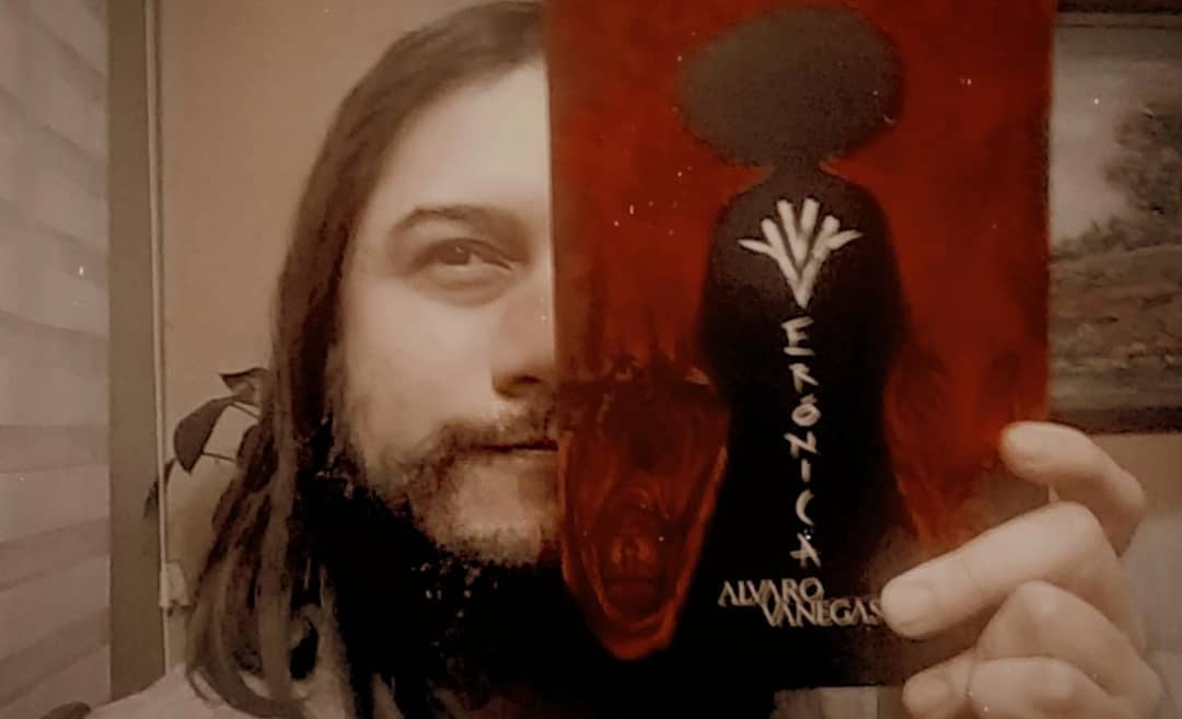 mafiaproduct7's tweet photo. 🤓📚 :3 Holi, ¿qué hacen? :v Yo feliz porque mi plan será con #Veronica de mi querido @alvaroescribe 🔥de la línea de #terror y sobrenatural de @calixtaeditores 💕Conseguí el libro por @buscalibre_co 💯Todo maravilloso📚👌
#libros #librosrecomendados #lectores #literatura #novela https://t.co/xckNJcb00M