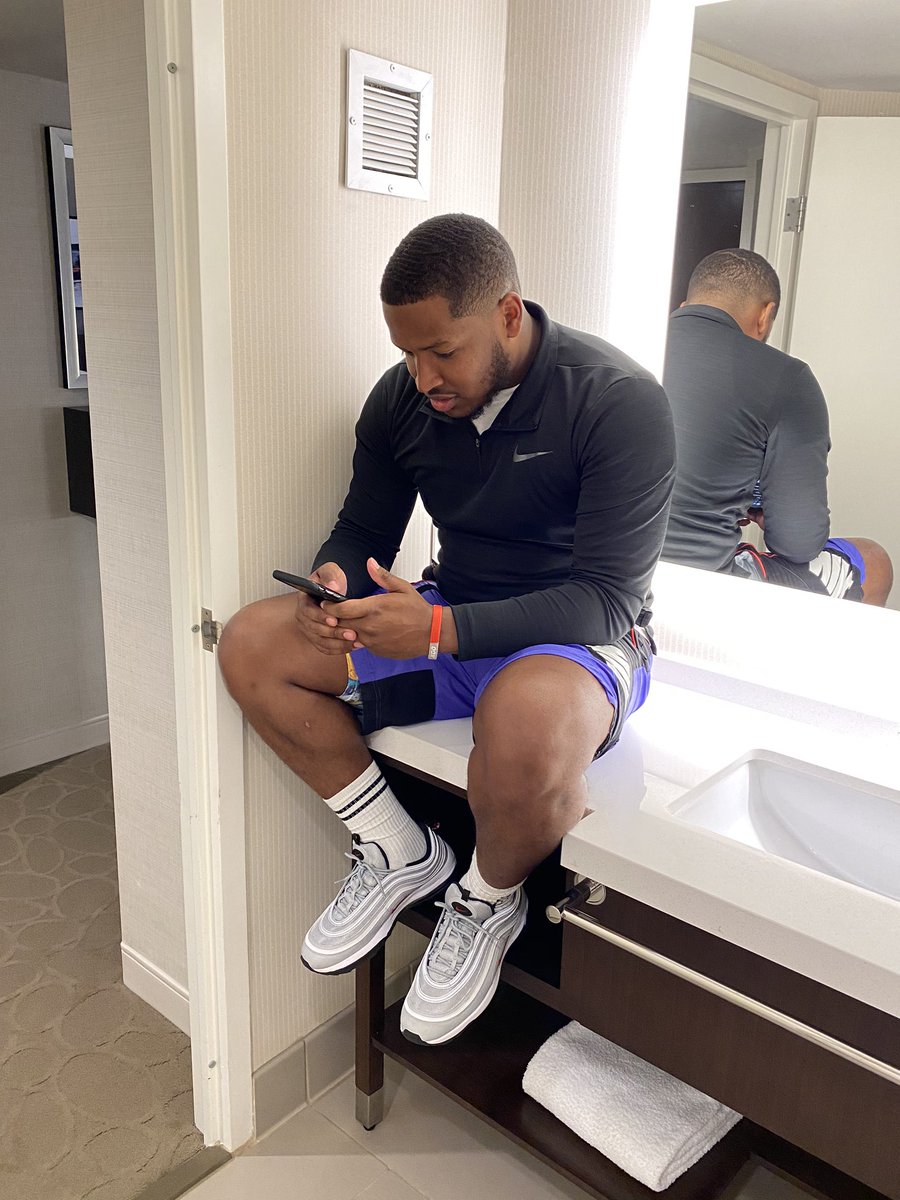gcd_kam's tweet photo. i’m havin my way out here https://t.co/c1uA1fM3FL