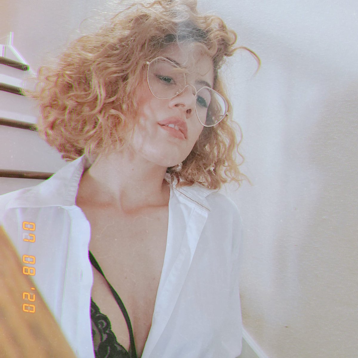 leysamaid's tweet photo. "Doubt is a killer. You just have to know who you are and what you stand for." -Jeniffer Lopez
.
.
.
.
.
.
.
.
#fashionlook #fashion #influencer #womenquotes #quotes #style #inspirationalquotes #selflove #loveyourself https://t.co/E2oYVxLJIC