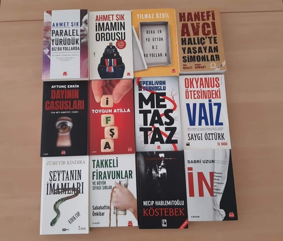drozlem_avci's tweet image. Bunlar FETÖ&apos;yü anlatan kitaplarım..
Okuyun ve #15Temmuz&apos;a nasıl gelidiğini görün..