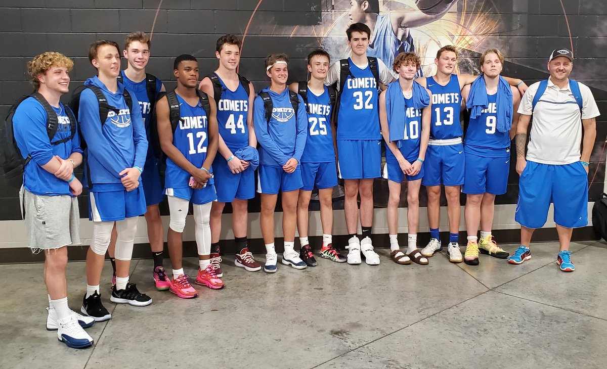 PaulLenzmeier's tweet photo. Fun team to watch! Can't wait to see these guys this weekend at the D1 Summer Classic at Shakopee HS! 3pm and 5:20pm on court 2. #D1summerclassic #mncomets https://t.co/PopQBNzloH