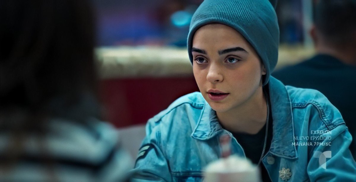 barbslgbt's tweet image. estoy muy orgullosa de Alex porque a pesar de los sentimientos que tiene por Lucía, piensa en su bienestar primero y no quiere estar en una relación tóxica y llena de inseguridades.

RIP LUCIALE