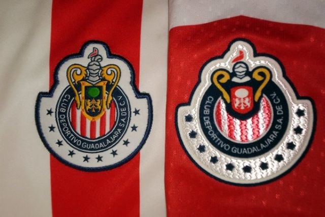 JerseySantosLag's tweet photo. Santistas yo se que a muchos nada les parece PERO si les hubieran cambiado algo así, estarían aún más enojados no? 

(Y de mi parte , el rebranding del Atleti me pareció EXCELENTE, pero allá en España se volvieron locos, tmb el de la Juve fue un acierto pero muy radical). https://t.co/5JJN8jXUJR