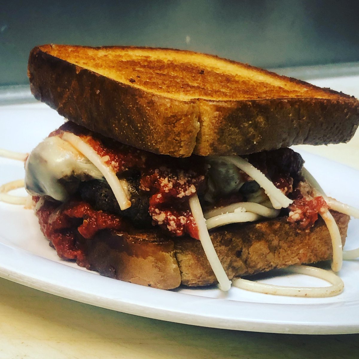 gatchel_james's tweet photo. I make some bomb ass food. Spaghetti Burger Now available at Lu Lu’s Kitchen!! https://t.co/JbJiBQ5yVg