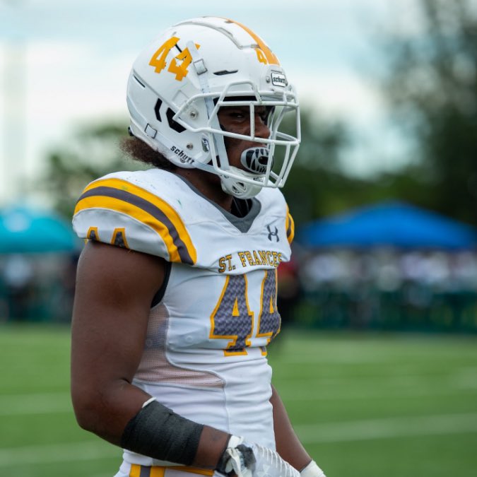 More_Issues's tweet photo. Tennessee LB commits Terrence Lewis (@Terrence21Lewis) and Aaron Willis (@44crzy) have been named Preseason All-Americans by @MaxPreps. https://t.co/7X02MM9ND1
