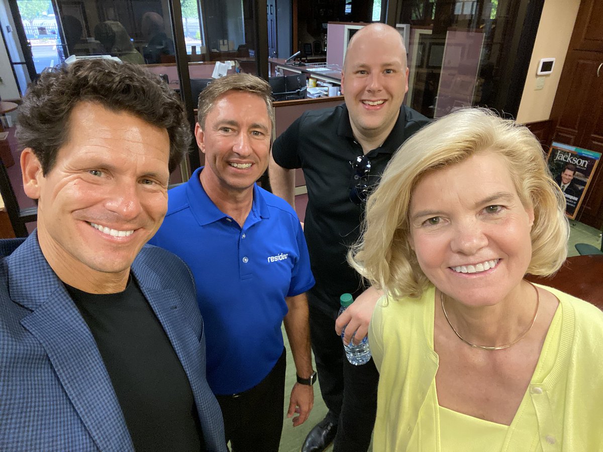 JohnCampau's tweet photo. Here with @AnneCampau and @JohnWells89 having an all day meeting @Comtronics with our great friends and vendor partners Dean Belisle and @jamiespathelf (not pictured) from @ResideoPro. #partnersincrime #WeAreResideo https://t.co/YvNpFcIUFu