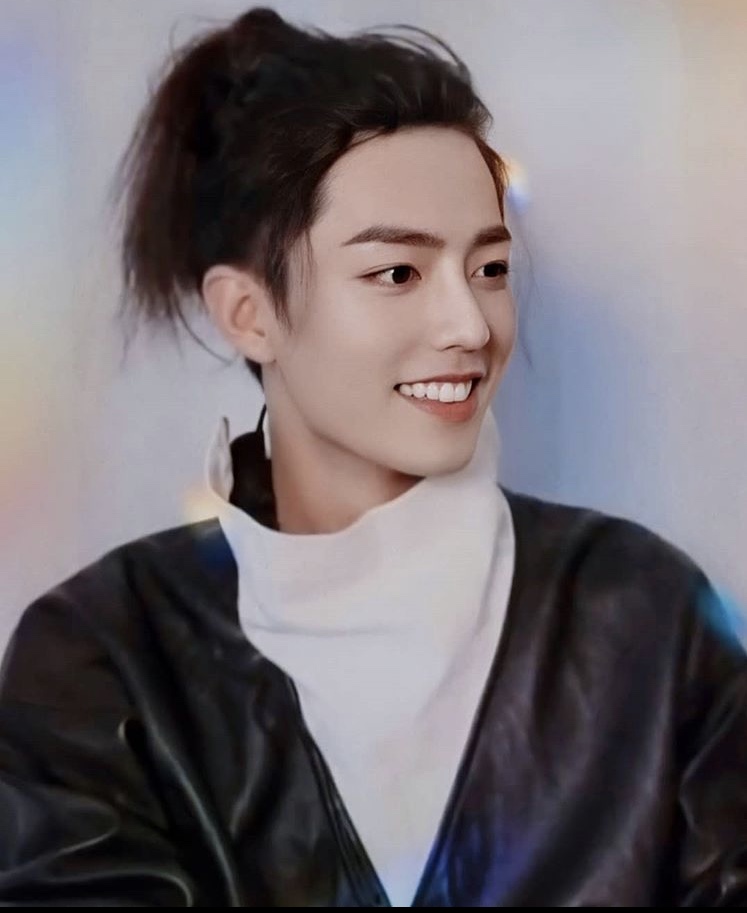 in 40 years people are gonna be like, "omg young Xiao Zhan "