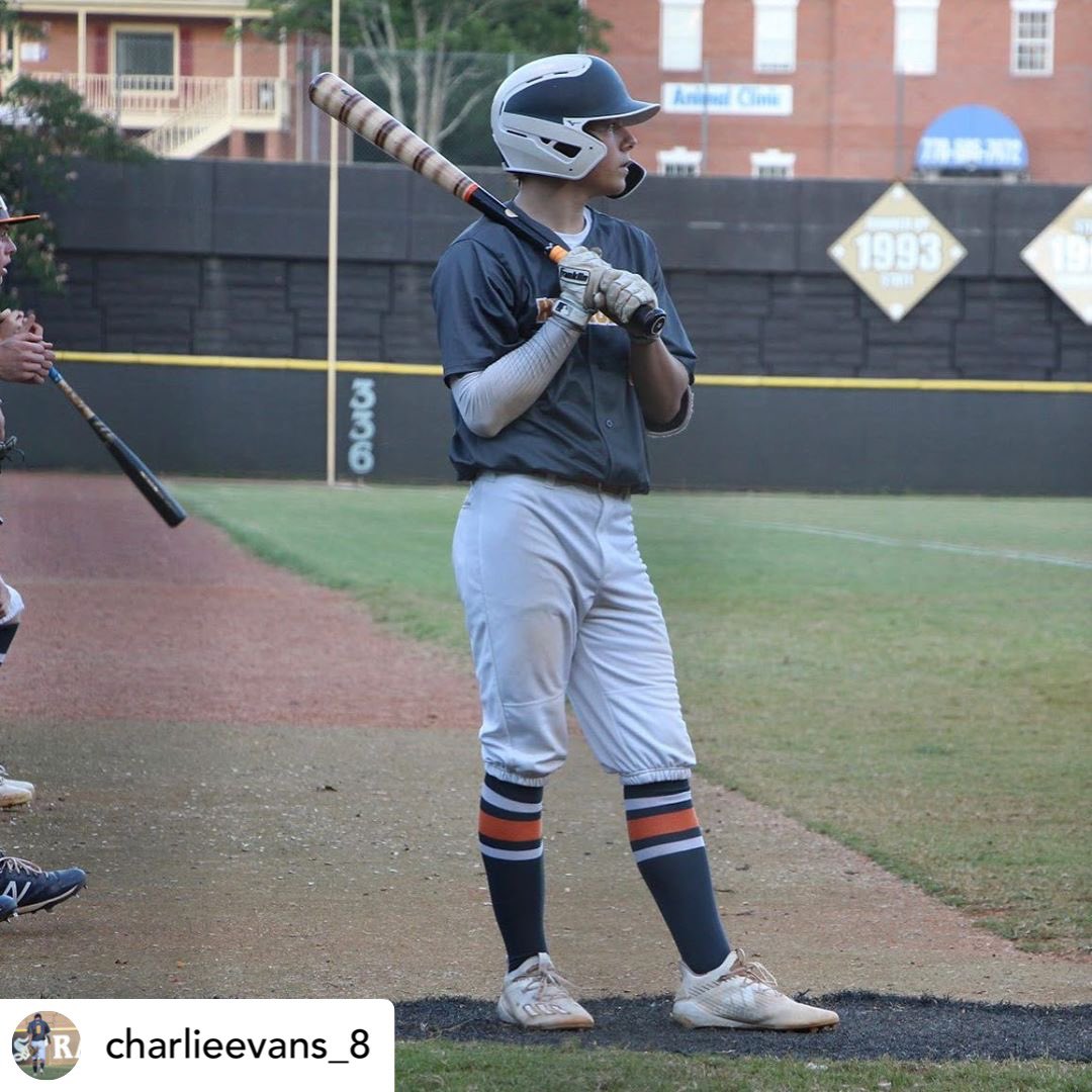 at_bats's tweet photo. My dude @CharlieEvans_8 (Ranked top 10 HS OF’s in PA) on deck with his Pro-Elite 🍁 RB-271 at @PG_Tourney 16U WWBA National Championship Tourney in GA.
#RobCrozier #RitchieBats #BatRep #DemoKing #Baseball #WoodBats #HighScho #Prospect #Stud #WeSeeYou https://t.co/YtcATq84SH