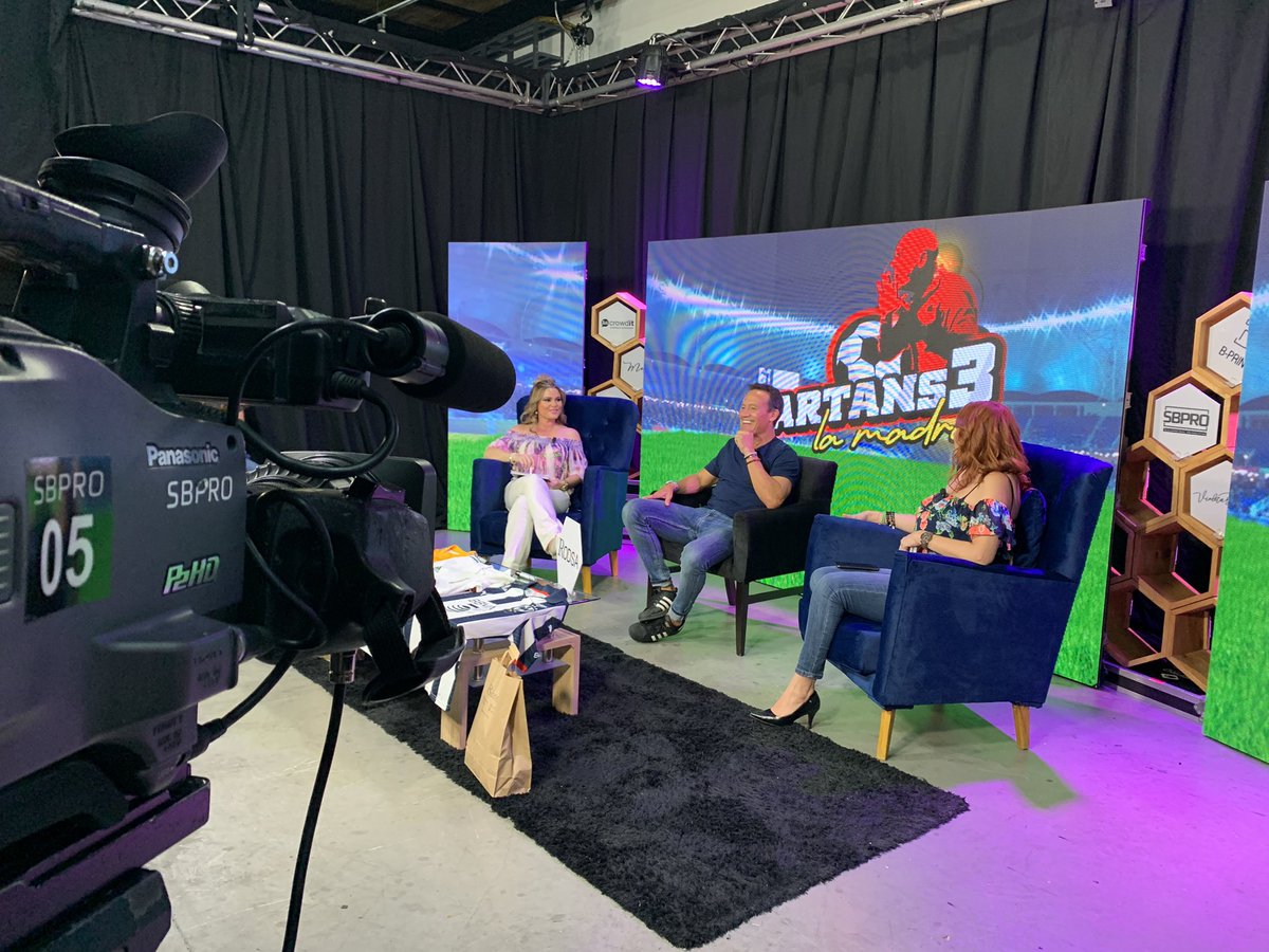 sbpro_mx's tweet photo. https://t.co/cYzEDbDvNg
Transmitiendo en vivo con el gran futbolista Luis Hernández @elmatadorpr @GabyBatocletti @ilesalgado y @RODSALFSACV  

No te lo pierdas! Conoce la carrera futbolística de Luis Hernández ⚽️

#miequipoes #futbol #COVID19 https://t.co/RyHNvy6mxs
