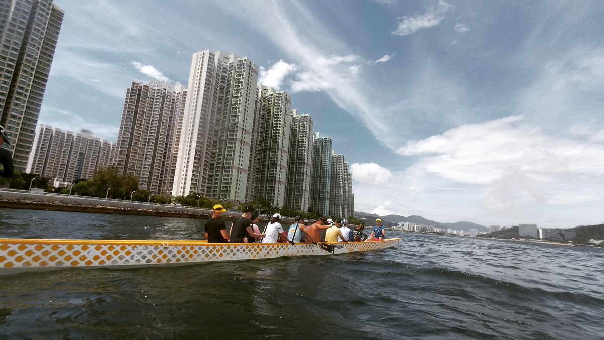 DBoatLifestyle's tweet photo. #dragonboat practice before the #lockdown happens again https://t.co/hytAhzcnQr