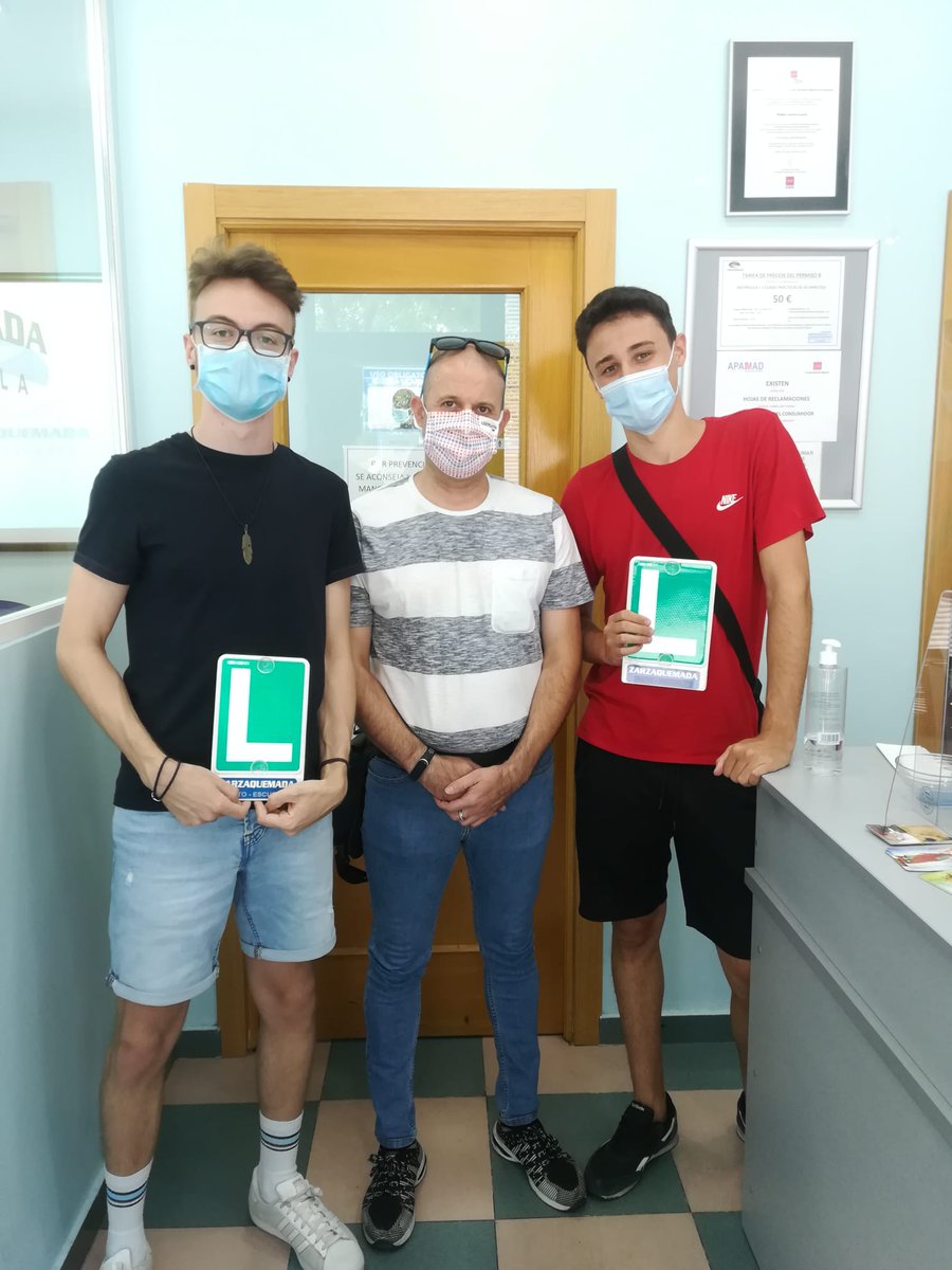 Por aquí una parte de los aptos de ayer
¡¡Enhorabuena chicos!!
A disfrutar vuestra merecida L