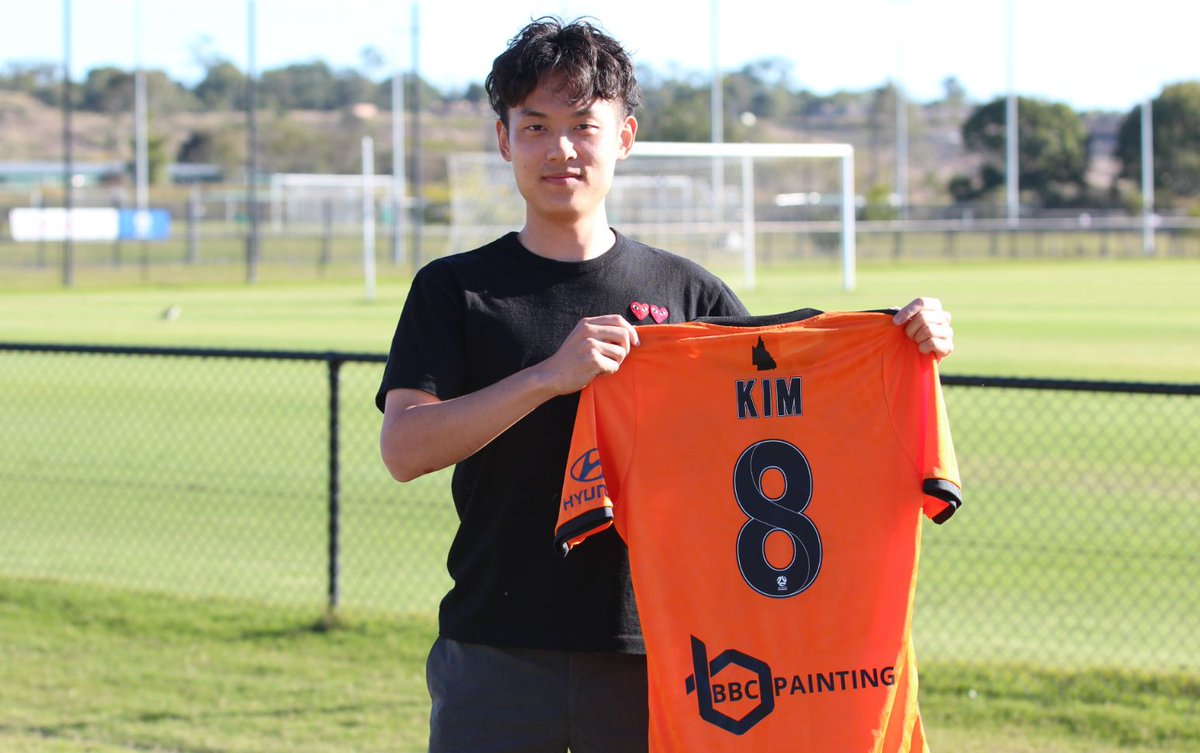brisbaneroar's tweet photo. We've locked in one of Queensland's finest youngsters for the rest of the season! 🔒

Introducing our new #8, Danny Kim - https://t.co/IqG1CGYAUw

#RoarAsOne https://t.co/6I9tqChmoS