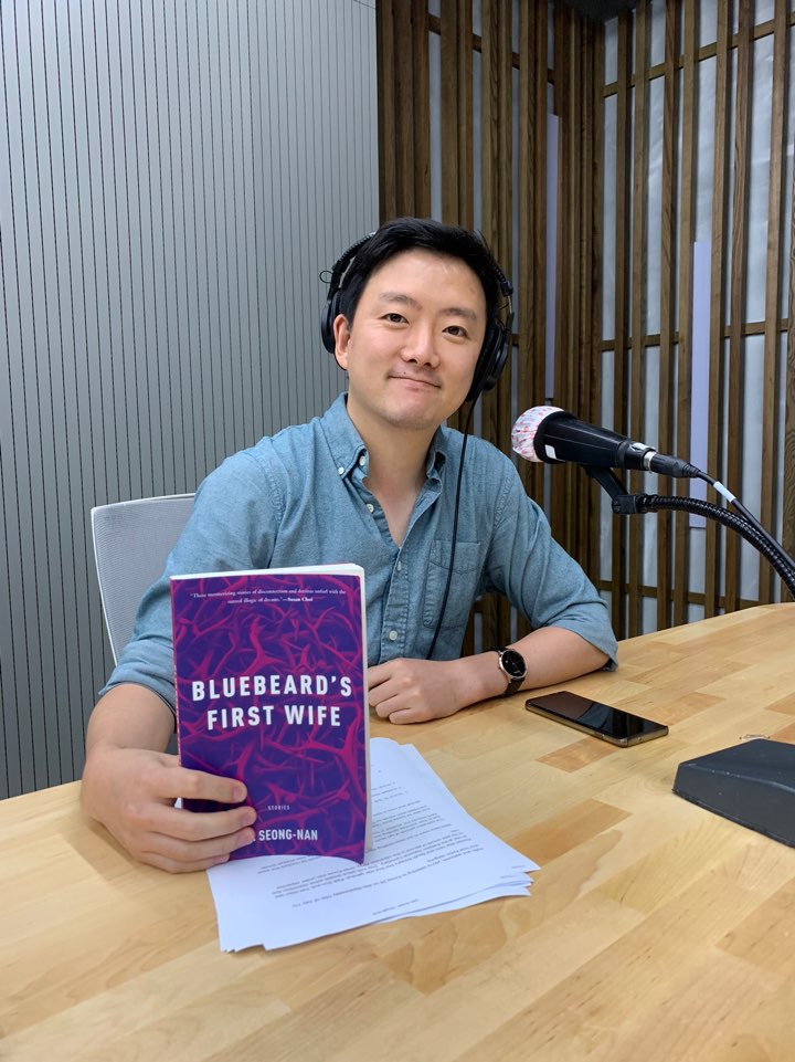 KBSKorea24's tweet photo. On #KoreaBookClub @BarryPWelsh is back with the collection of short stories, "#BluebeardsFirstWife(#푸른수염의첫번째아내)" by Ha Seong-nan(#하성란), translated by @JanetHong333. Tune in to hear how Ha's "microscopic depiction" created one of Barry's top picks of the entire year! https://t.co/ewmX5kOEED