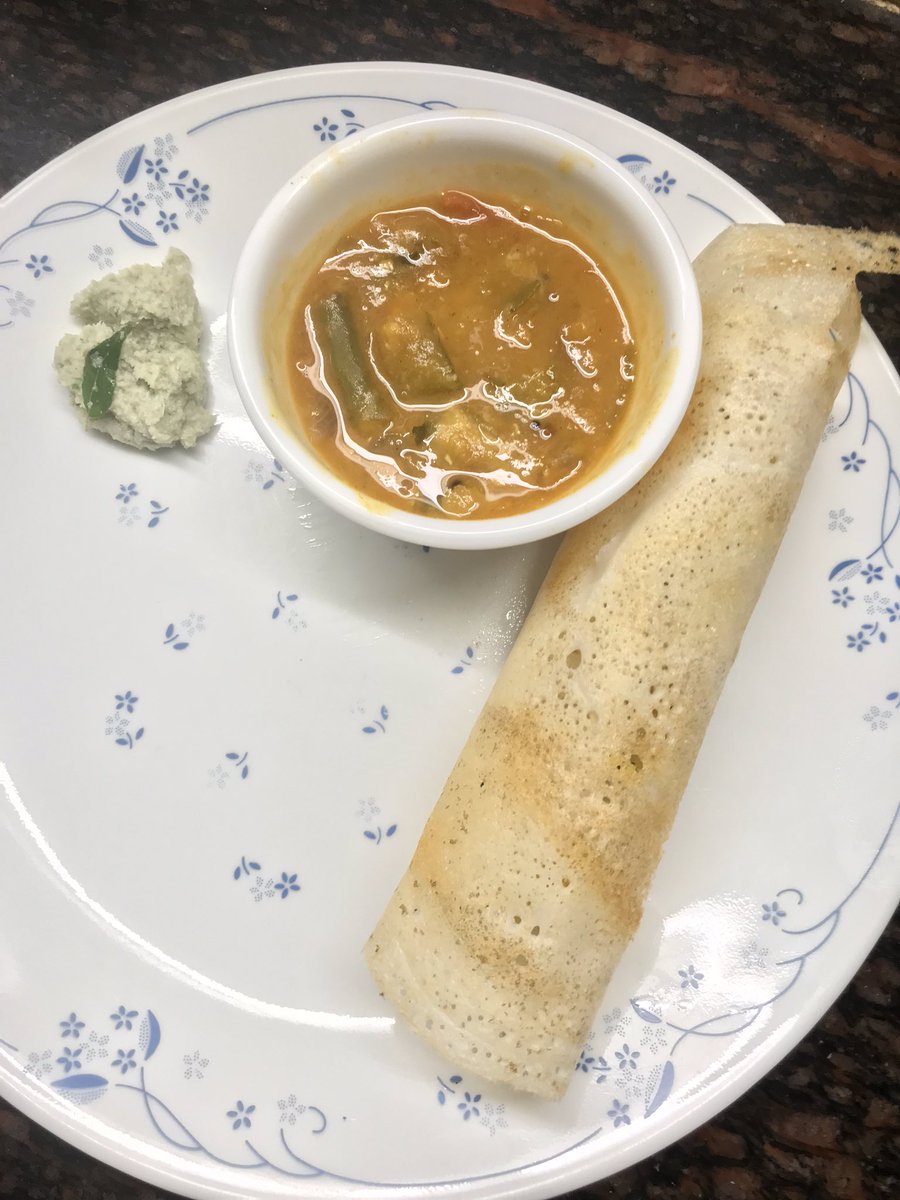  #LunchBox Final course: South Indian day - Masala Dosa! Could be more brown but taste was fantabaloustic!!! Ofcourse, polished it off with hot sweet South Indian filter coffee. 9.8979969/10  #FoodieTwitter