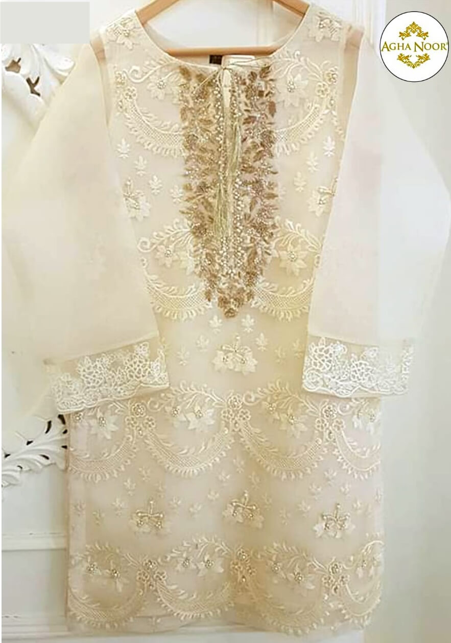 Master Replica on X New post AGHA NOOR Organza Suit 2020 has been published on Master Replica Pakistan https t uN7HEqirAq View Latest Collection at https t LL1DYJ5eX3 Call WhatsApp 923322622227 ...