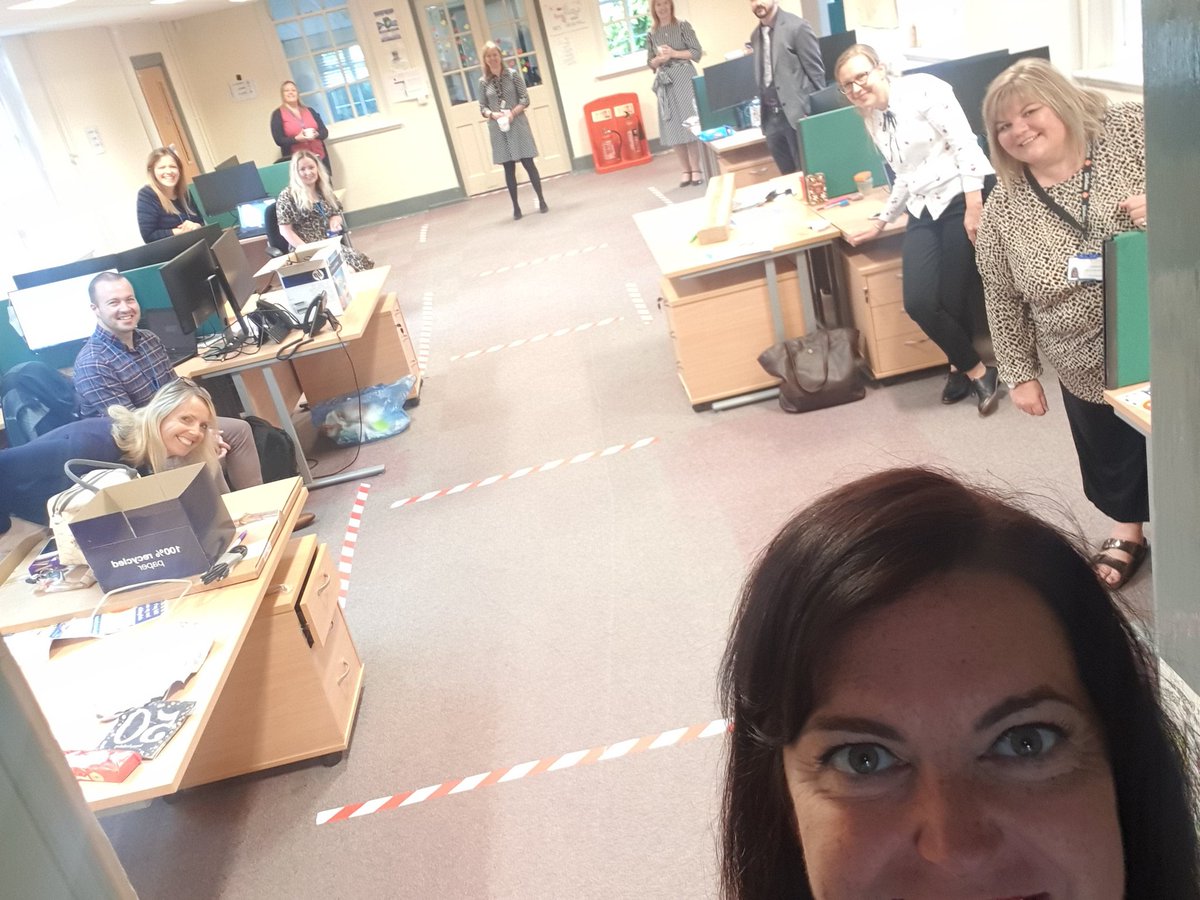 RyanDaviesLibby's tweet photo. Absolutely amazing to have the #TransformationProgrammeOffice team together today ready to manage our @HywelDdaHB interactive accelerated design sessions π‘ π€π€ the tech all works smoothly π¬ @CatherineEvans0 @SteveIMoore https://t.co/JZrROjRVOw