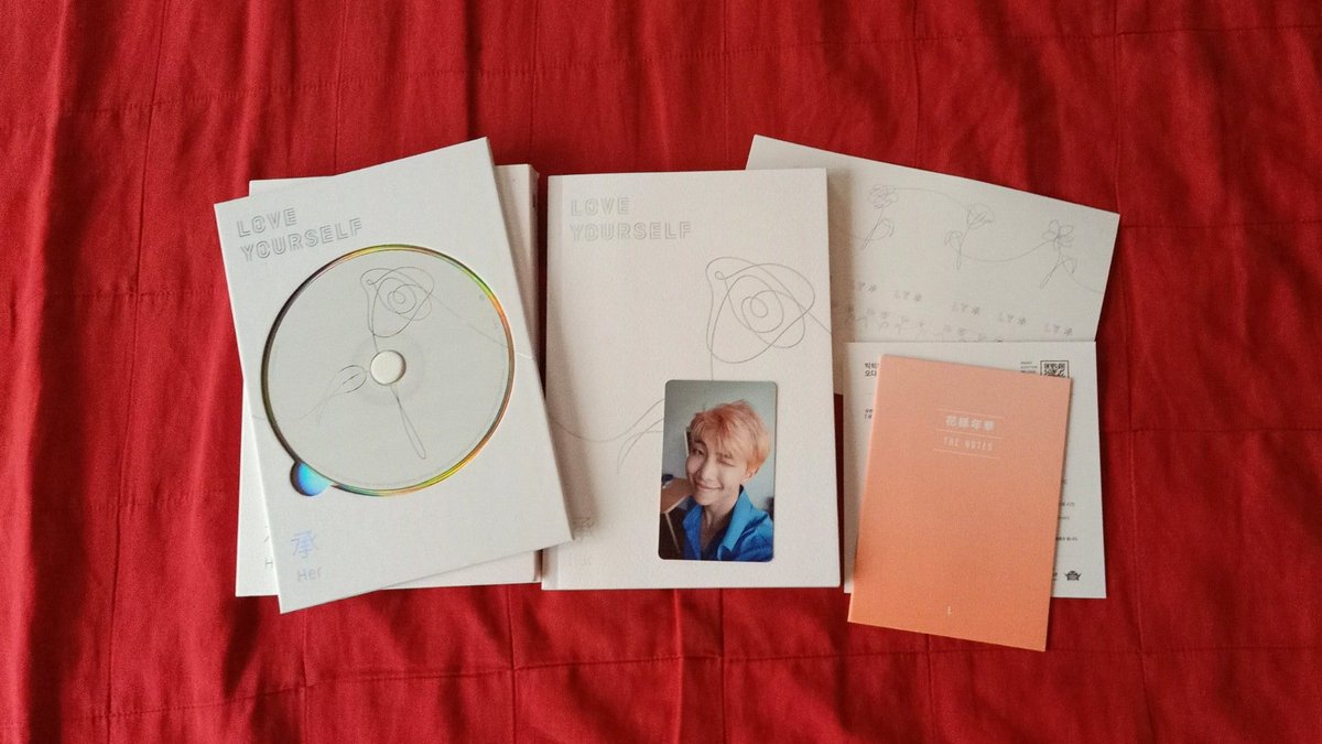 M00NSE0KJ's tweet photo. ate dessa huhu dumating napo sya @jicocky super ganda nya talaga, never kong naimagine na magkakaroon ako ng ganito dahil nung prize naman talaga for this GA ay hindi album nashookt nalang po ako na pinalitan niyo ng album, tysm ate dessa super worth the wait ππ
#DESSAFeedbacks https://t.co/x9jYnDsGsI