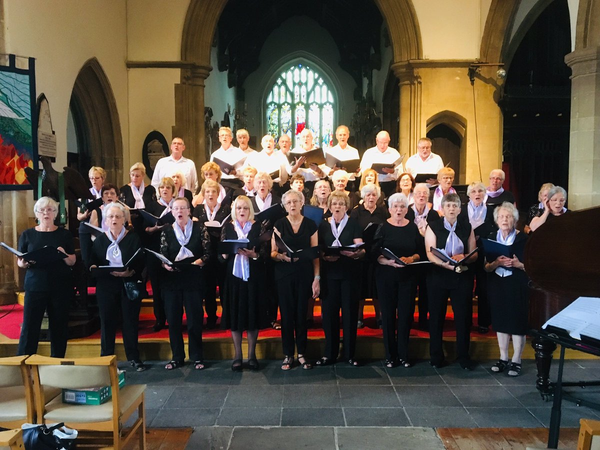 grenvillemusic's tweet photo. https://t.co/JEDjVxX164 Today’s good afternoon choir online rehearsal YouTube access from 1pm taken by yours truly / everyone welcome for a FUN #sofasing @KeynshamN @KeynshamCouncil @keynshamvoice @mrbenengland @mypubchoir https://t.co/EyvzHPsnpp